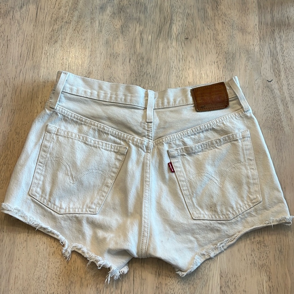 Levi white denim shorts